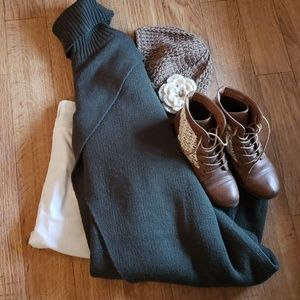 OLIVE Knee-length Slit Sweater